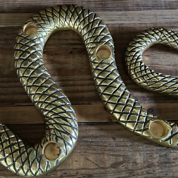 Creepy Crawly Snake 🐍 Metal 4 Taper Candle Candelabra BNWT - Picture 3 of 6